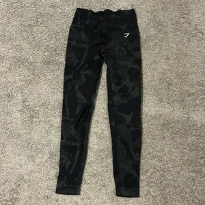 Gymshark Adapt Camo Seamless Leggings - Savanna | Black, size small